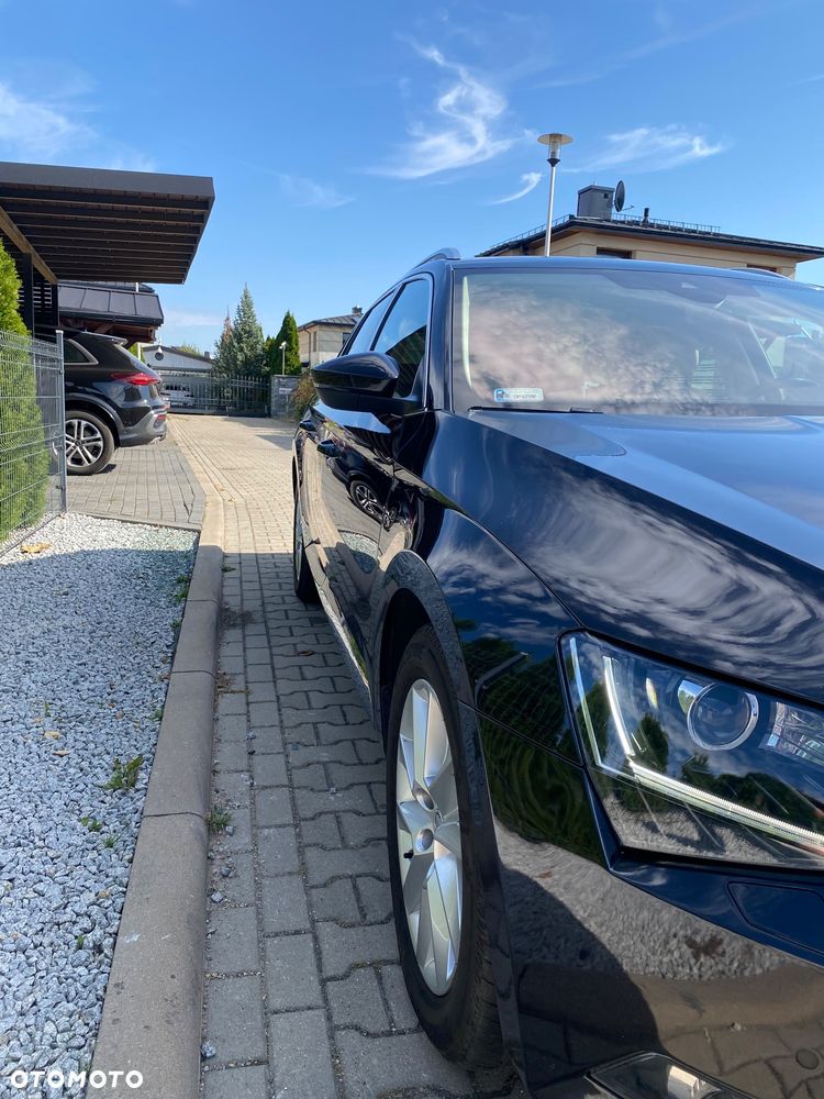 Skoda Superb 2.0 TDI 4x4 Style DSG - 9
