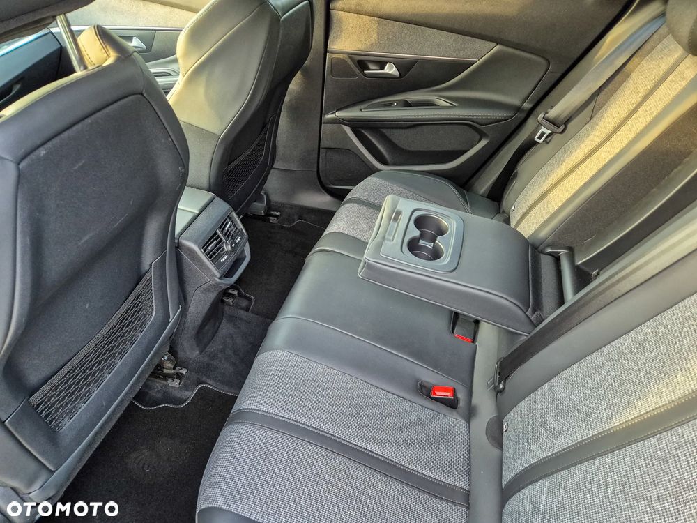 Peugeot 3008 PureTech 130 Stop & Start GPF EAT8 Allure - 20