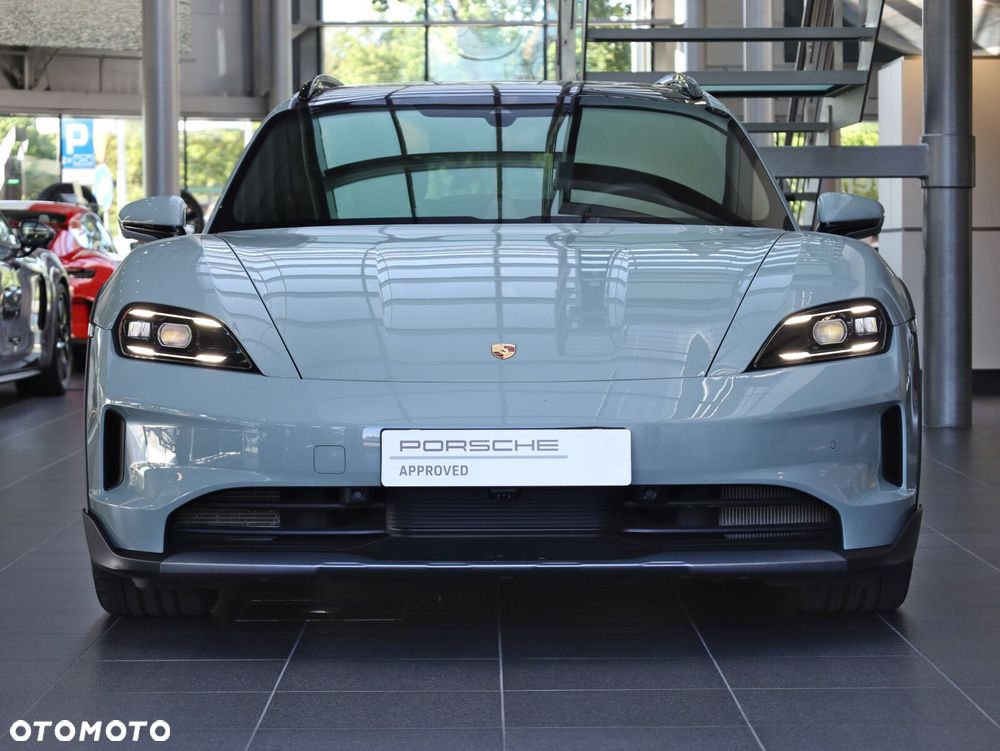 Porsche Taycan - 6