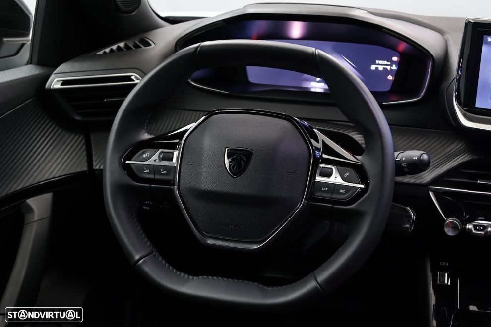 Peugeot 2008 1.2 PureTech Allure - 16