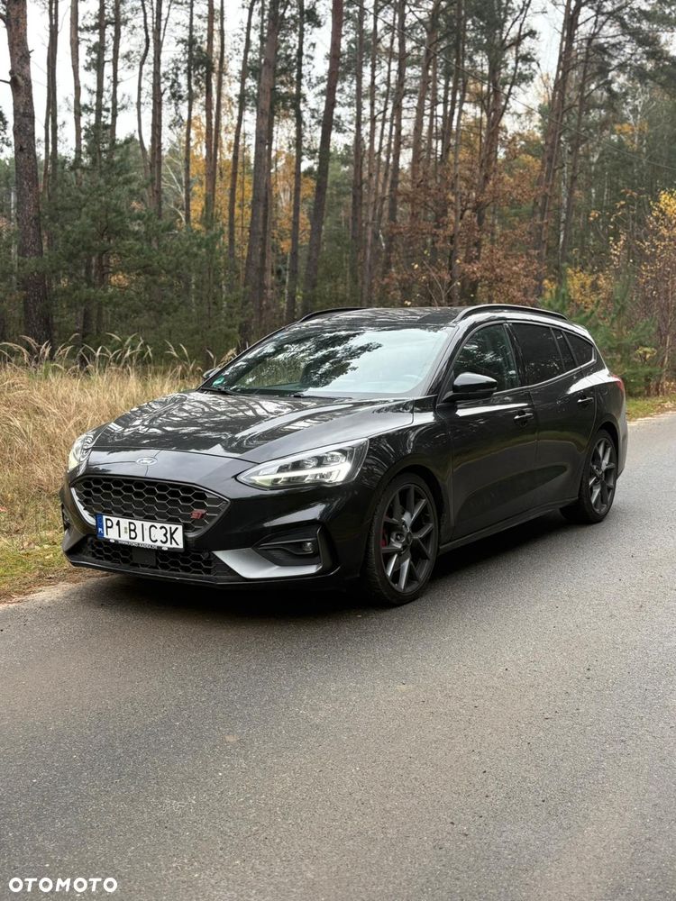 Ford Focus - 1