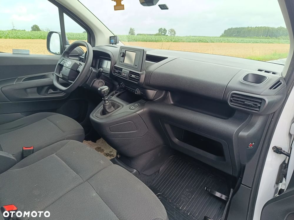 Toyota Proace city - 12