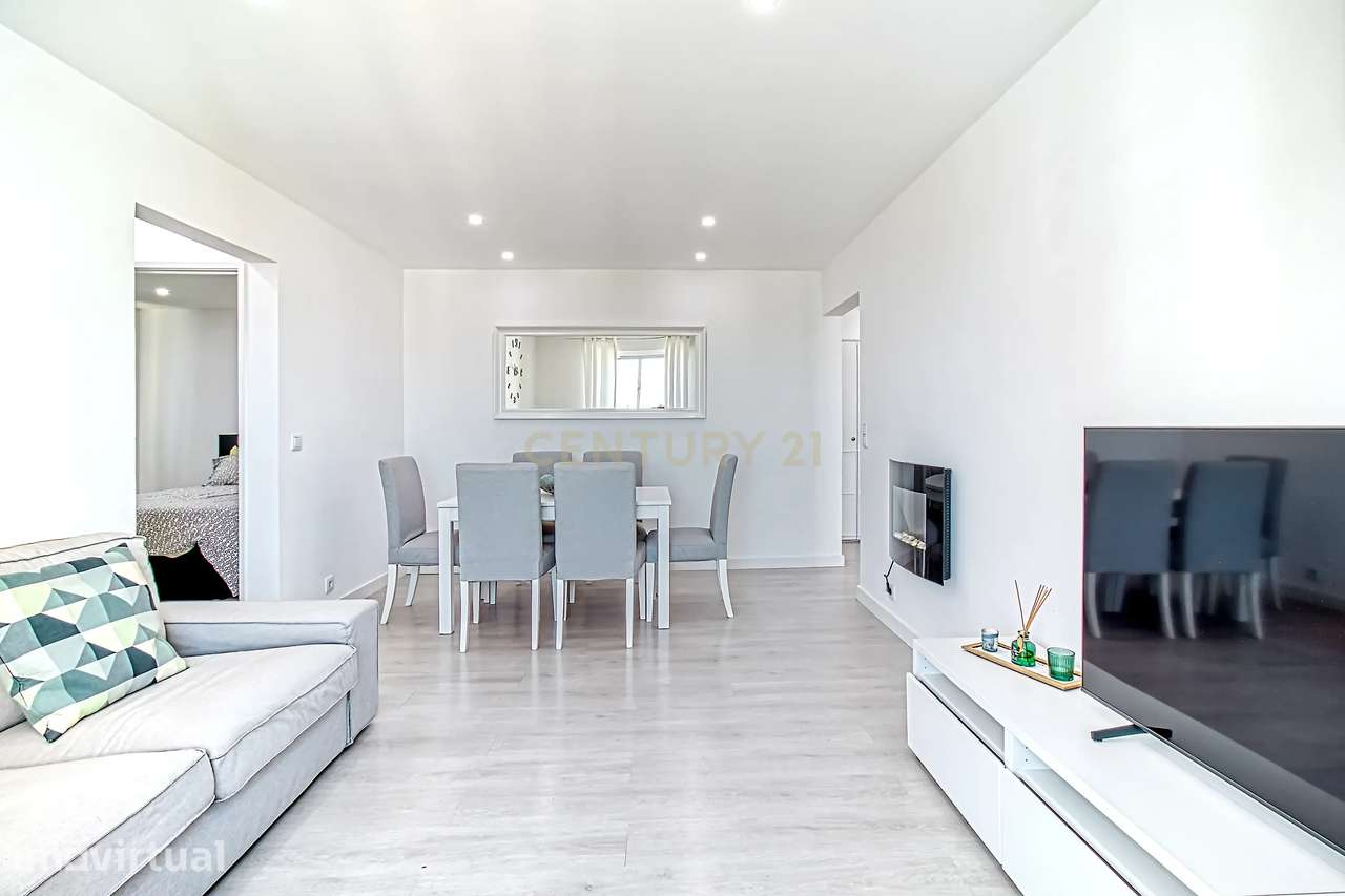Apartamento T2 com 70 m² e Vista Desafogada em Santo António dos Caval - Grande imagem: 5/25