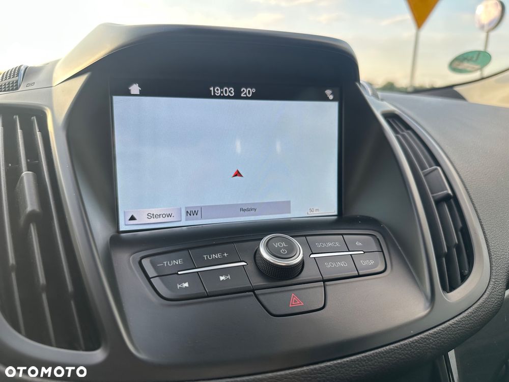 Ford Kuga 2.0 TDCi 2x4 Titanium - 14
