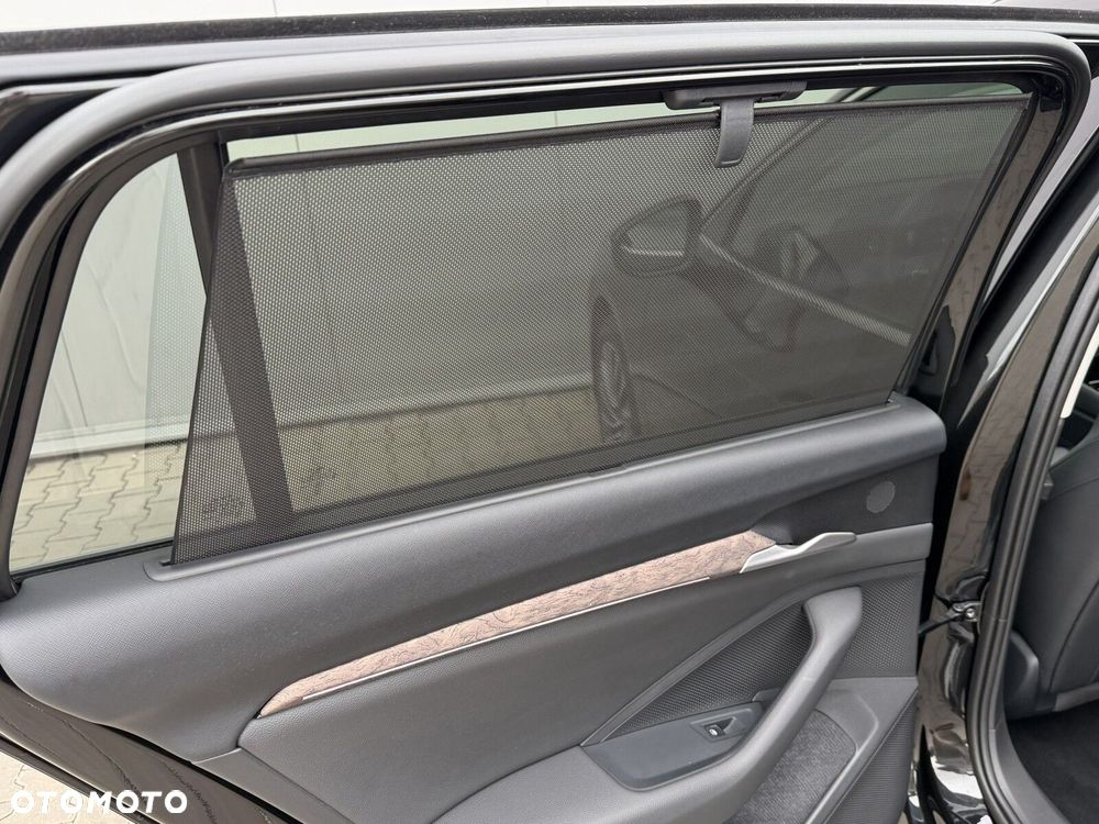 Skoda Superb 2.0 TDI SCR L&K DSG - 35