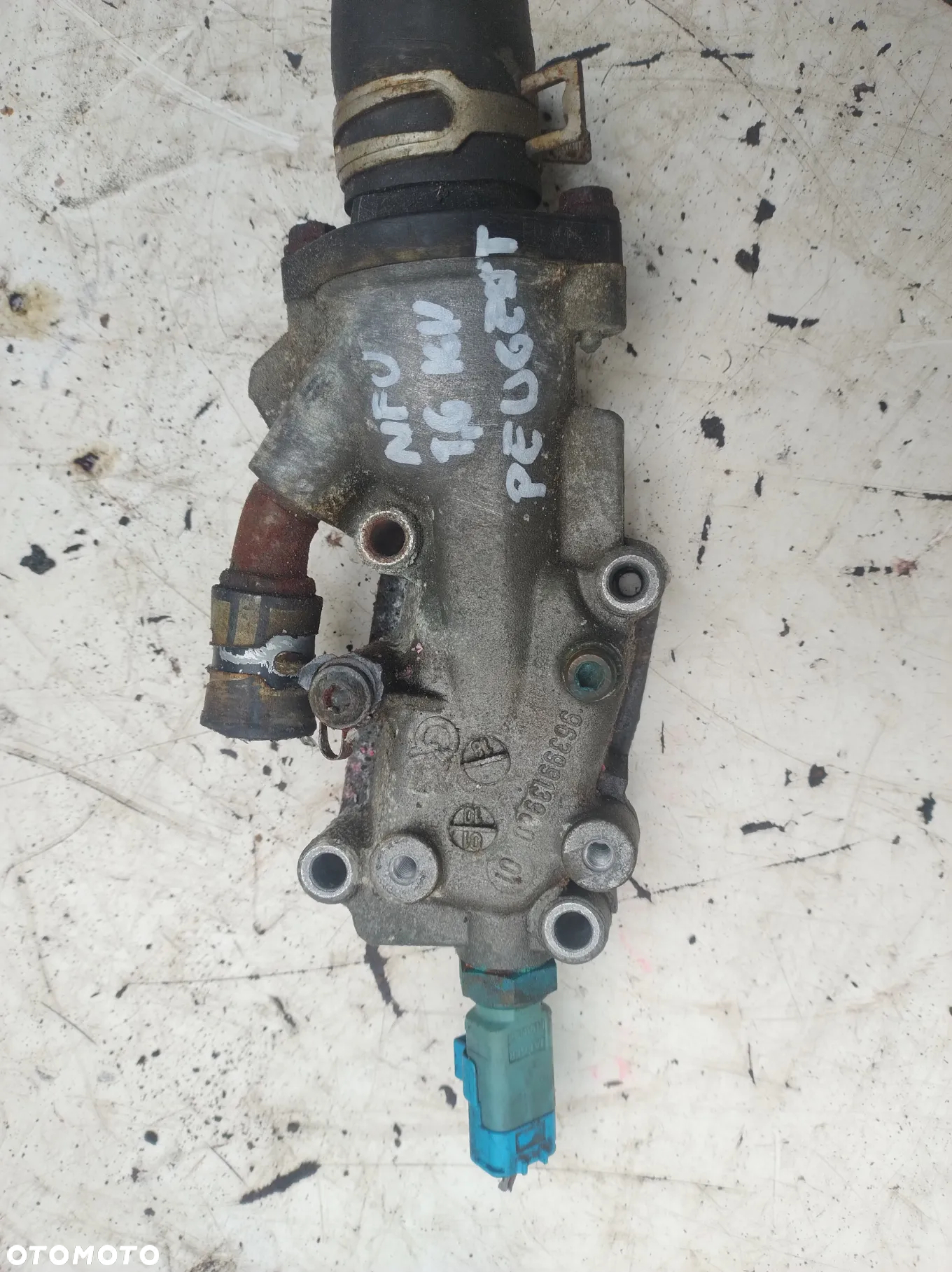 Peugeot 206 citroen NFU 1,6 16V obudowa termostatu - 3