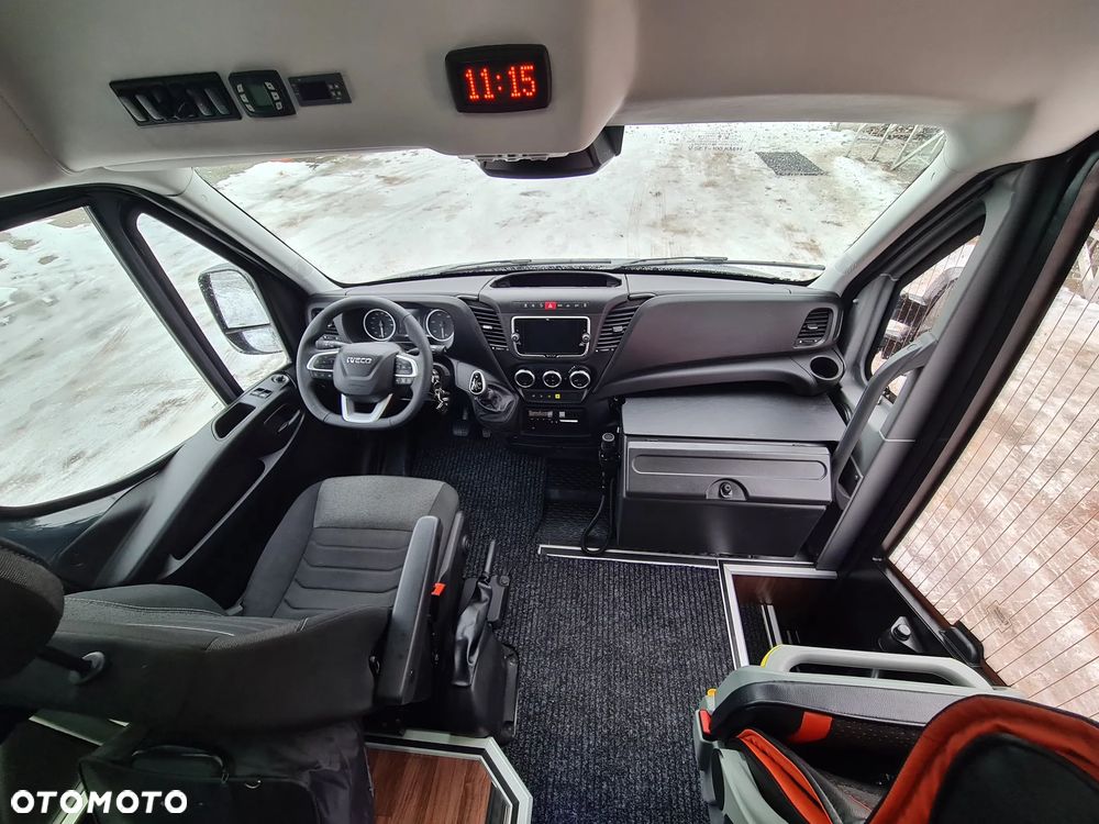 Iveco Daily 50C18 SprintCar - 8