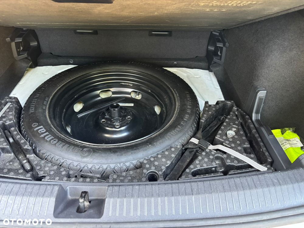Volkswagen Tiguan - 23