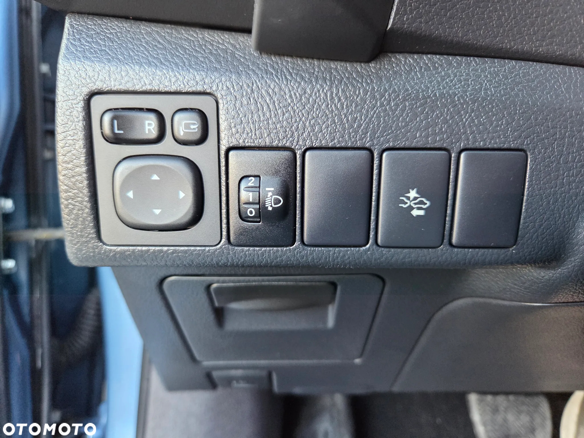 Toyota Auris - 25