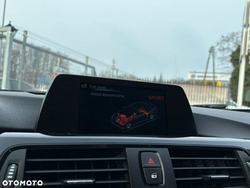 BMW Seria 3 316i Sport Line - 17