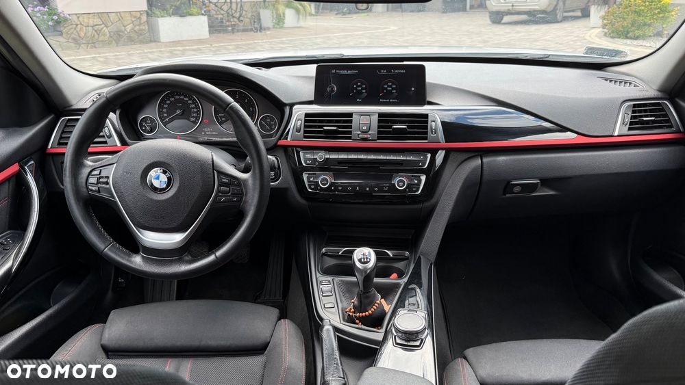 BMW Seria 3 320d Sport Line - 14