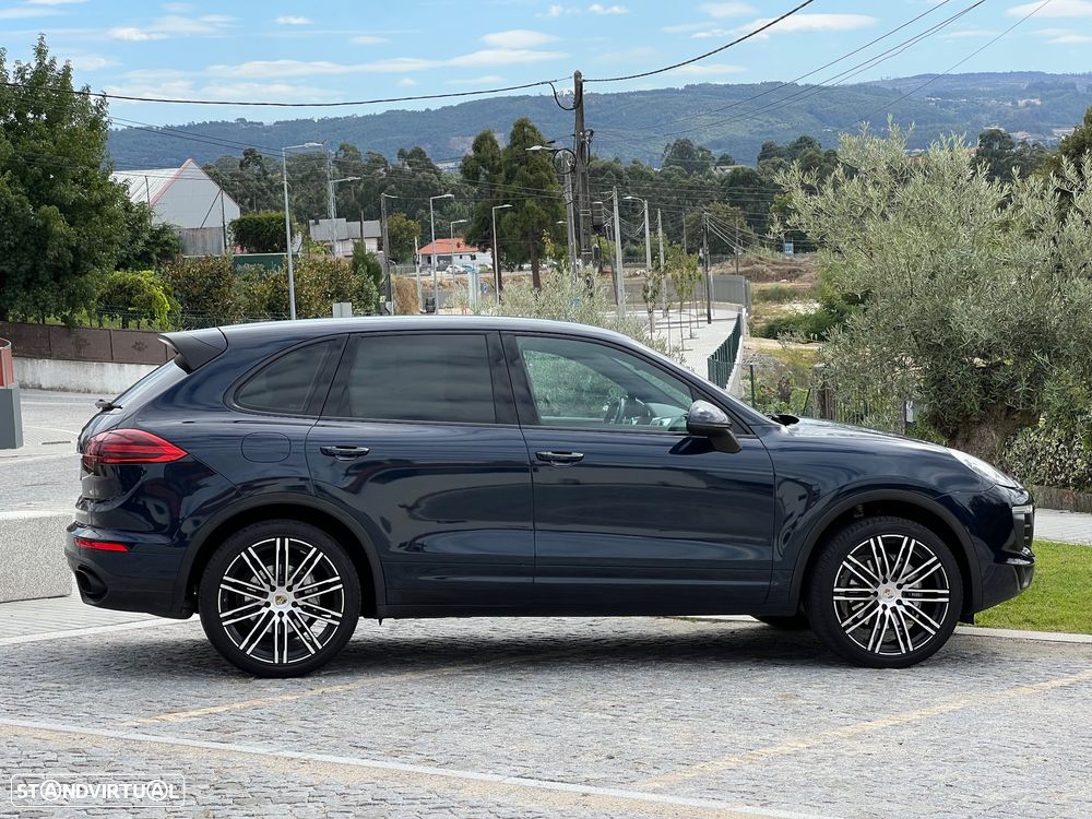 Porsche Cayenne Diesel Platinum Edition - 22