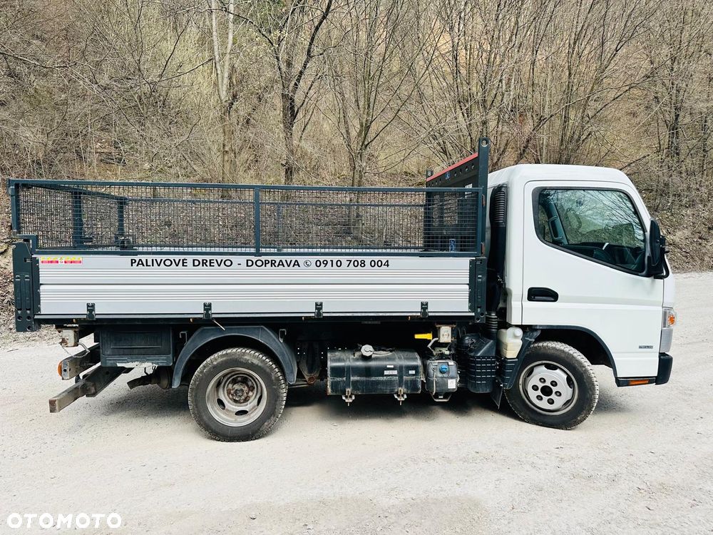 Mitsubishi Fuso - 7