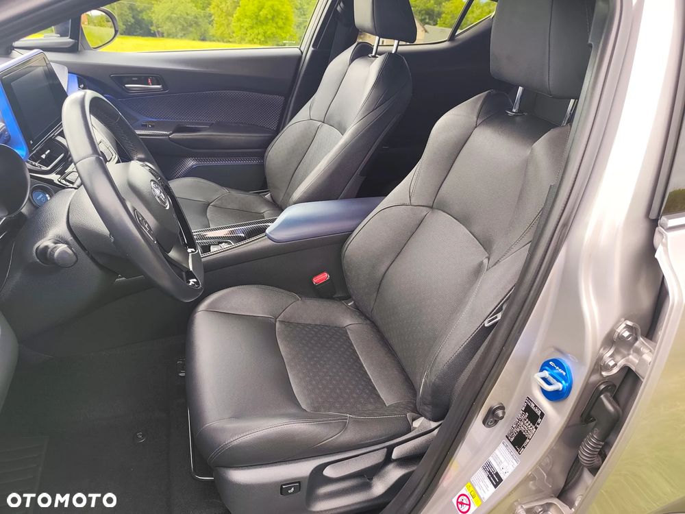 Toyota C-HR 1.8 Hybrid GPF Executive - 18