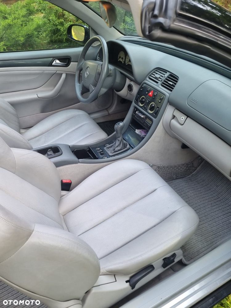 Mercedes-Benz CLK - 8