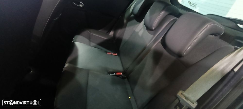 Renault Clio 1.5 dCi Dynamique S - 9