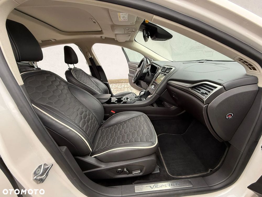 Ford Mondeo 2.0 Hybrid CVT VIGNALE - 19