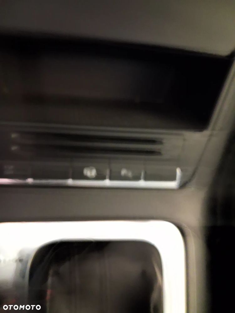 Volkswagen Tiguan - 14
