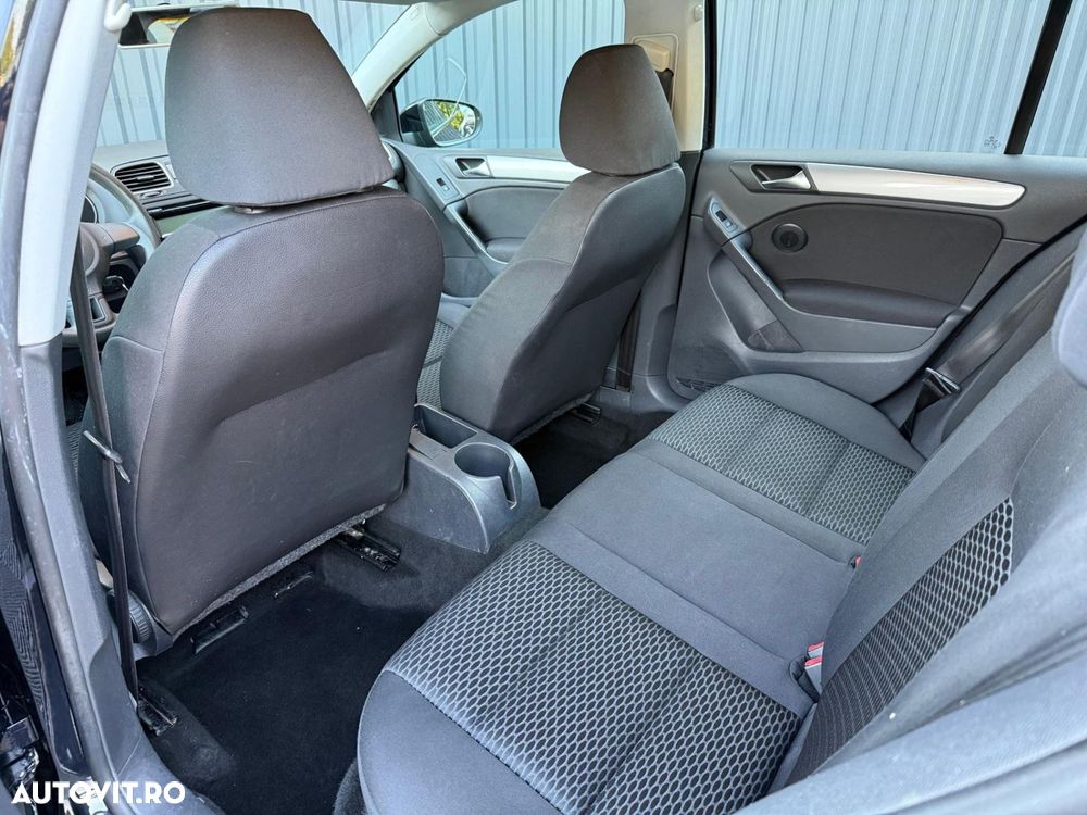 Volkswagen Golf - 9
