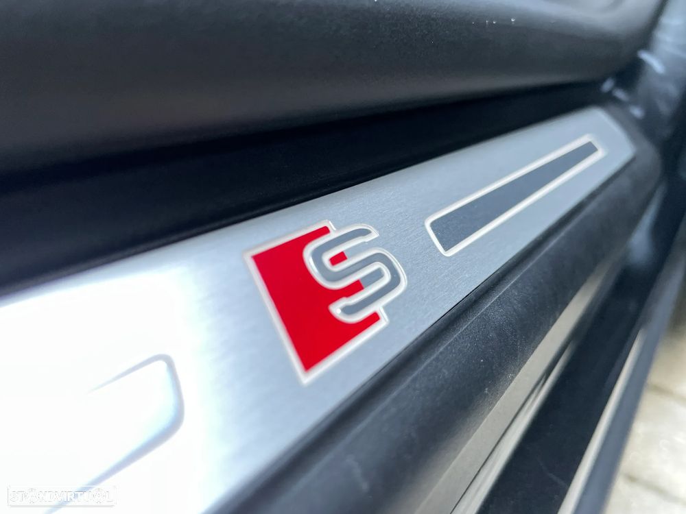 Audi SQ8 4.0 TDI quattro Tiptronic - 33