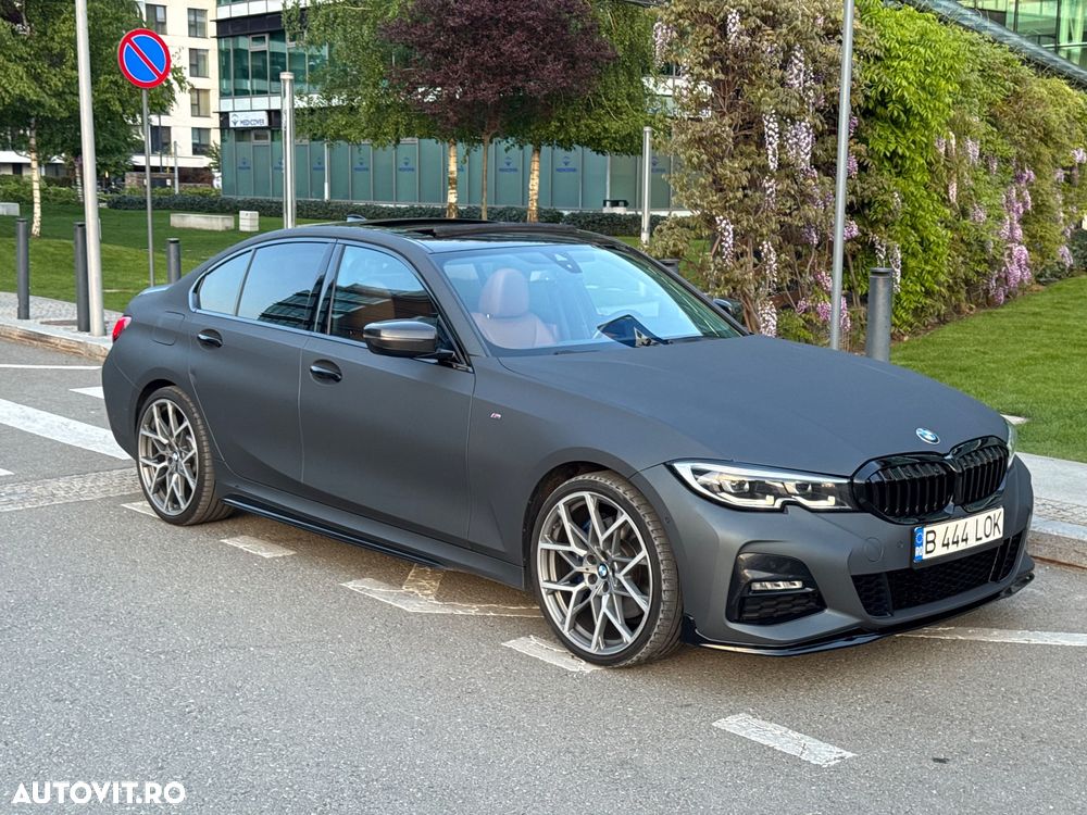 BMW Seria 3 330i AT - 32