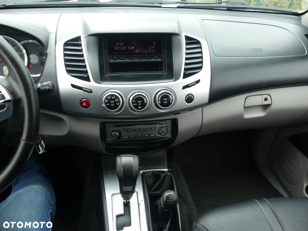 Mitsubishi L200 Pick Up 4x4 Autm DPF Intense Double Cab - 10