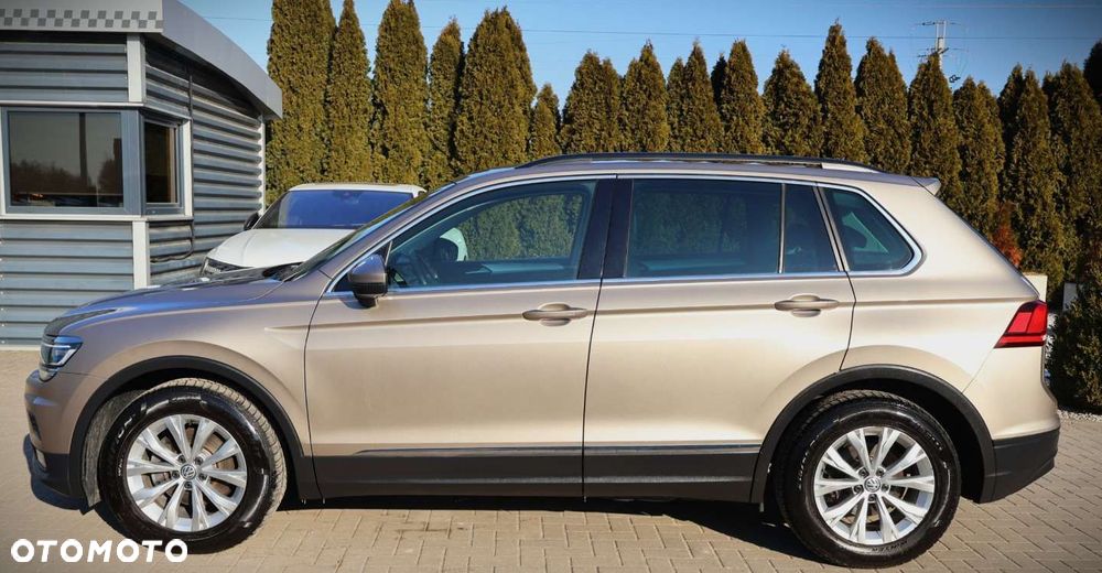 Volkswagen Tiguan - 5