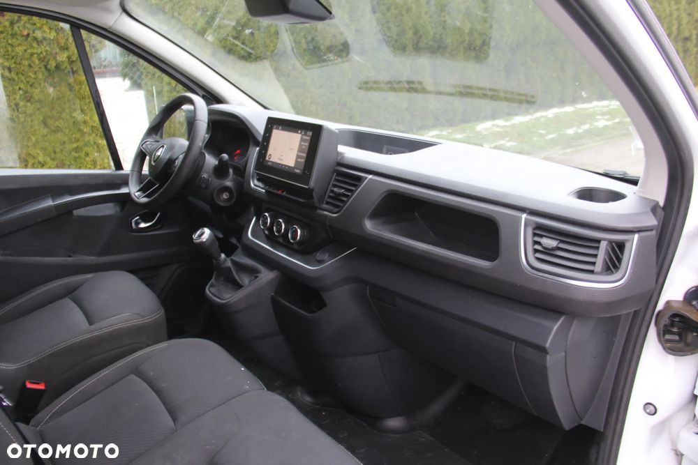 Renault TRAFIC - 10