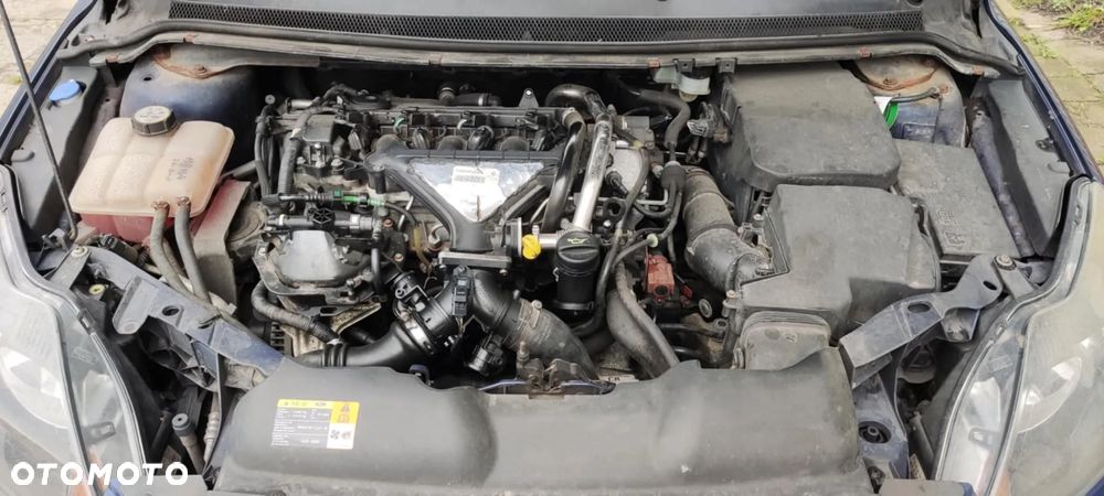 Ford Focus 2.0 TDCi DPF Titanium - 6