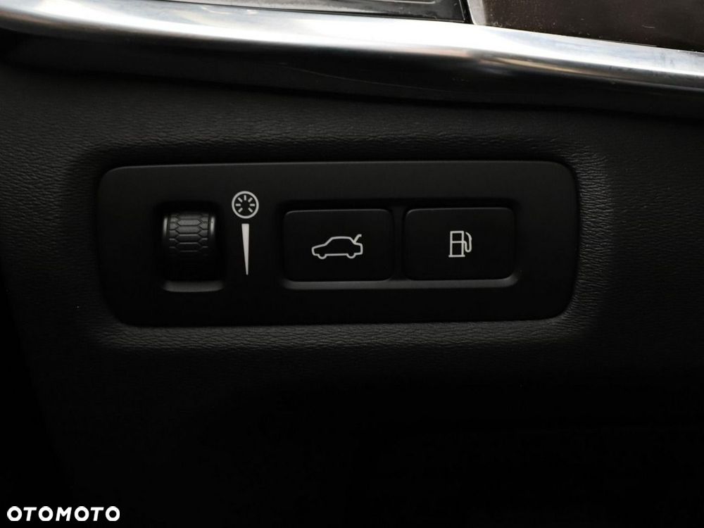 Volvo V90 T8 AWD Plug-In Hybrid Inscription - 37