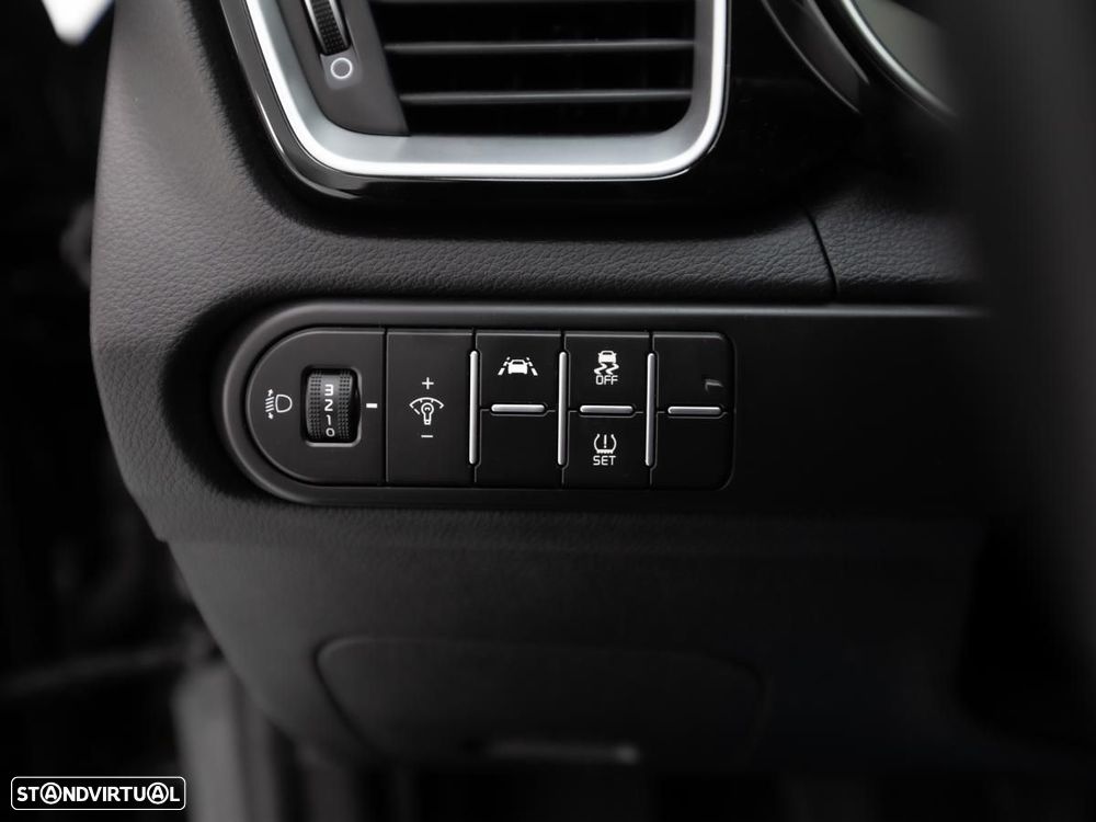 Kia Ceed SW 1.6 CRDi MHEV Drive - 14