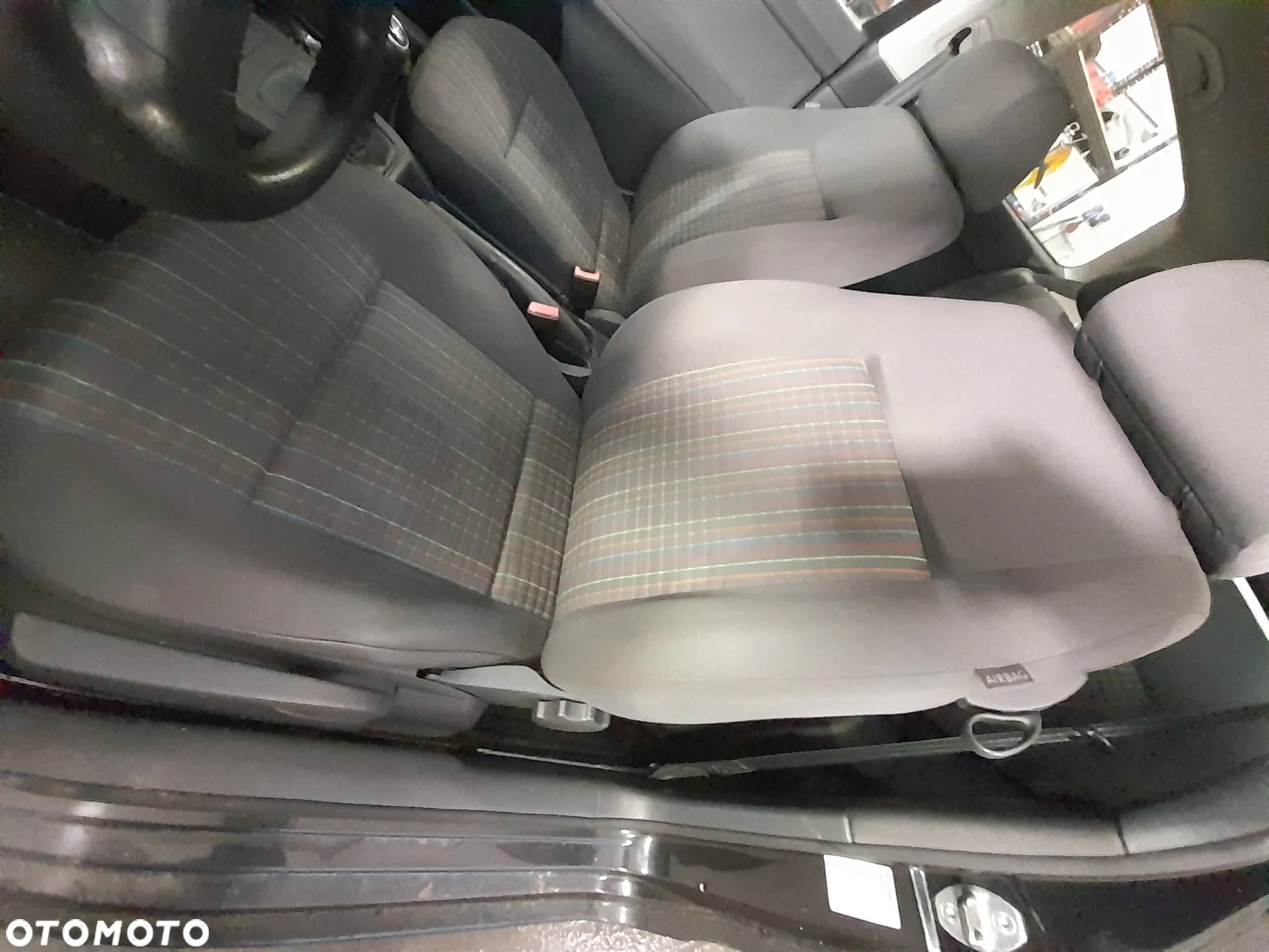 VW POLO 9N LIFT FOTELE KANAPA KOMPLET 3 DRZWI - 2