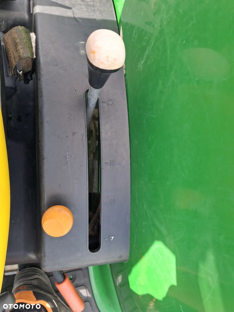 John Deere 4520 eHydro - 11