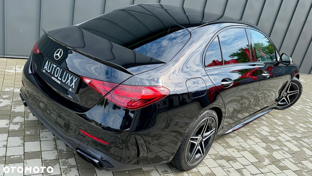 Mercedes-Benz Klasa C 180 mHEV AMG - 10
