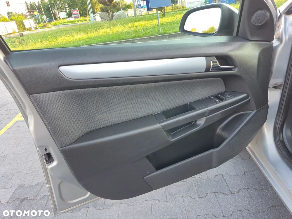 Opel Astra 1.6 - 16