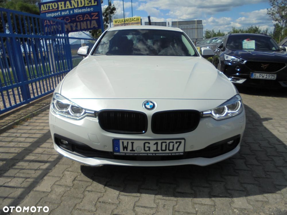 BMW Seria 3 320d Edition M Sport Shadow - 36