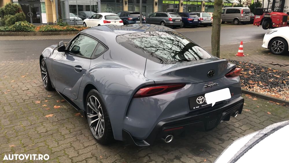 Toyota Supra - 2