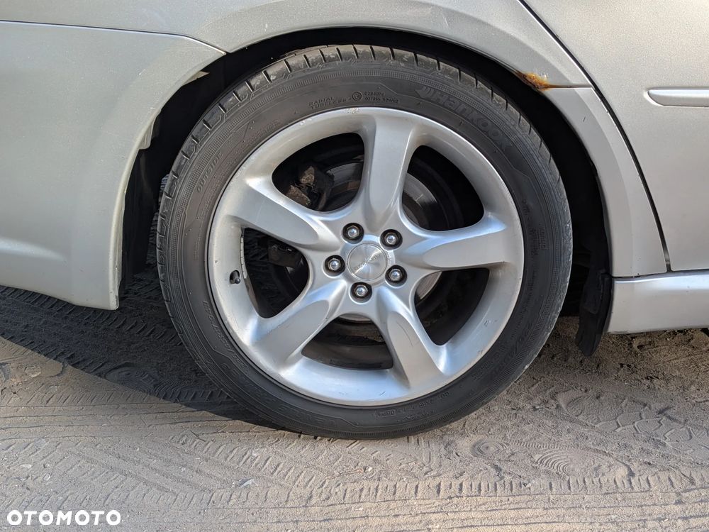 Subaru Legacy 2.0i MT - 4
