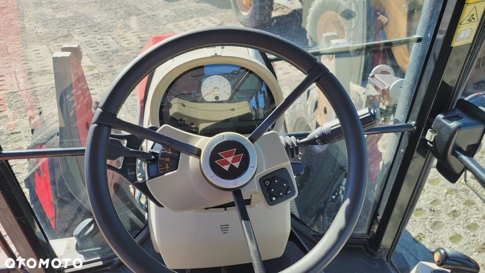 Massey Ferguson 5611 - 25