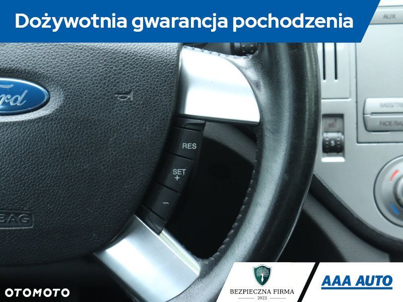 Ford Kuga - 21