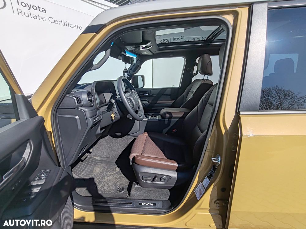 Toyota Land Cruiser - 4