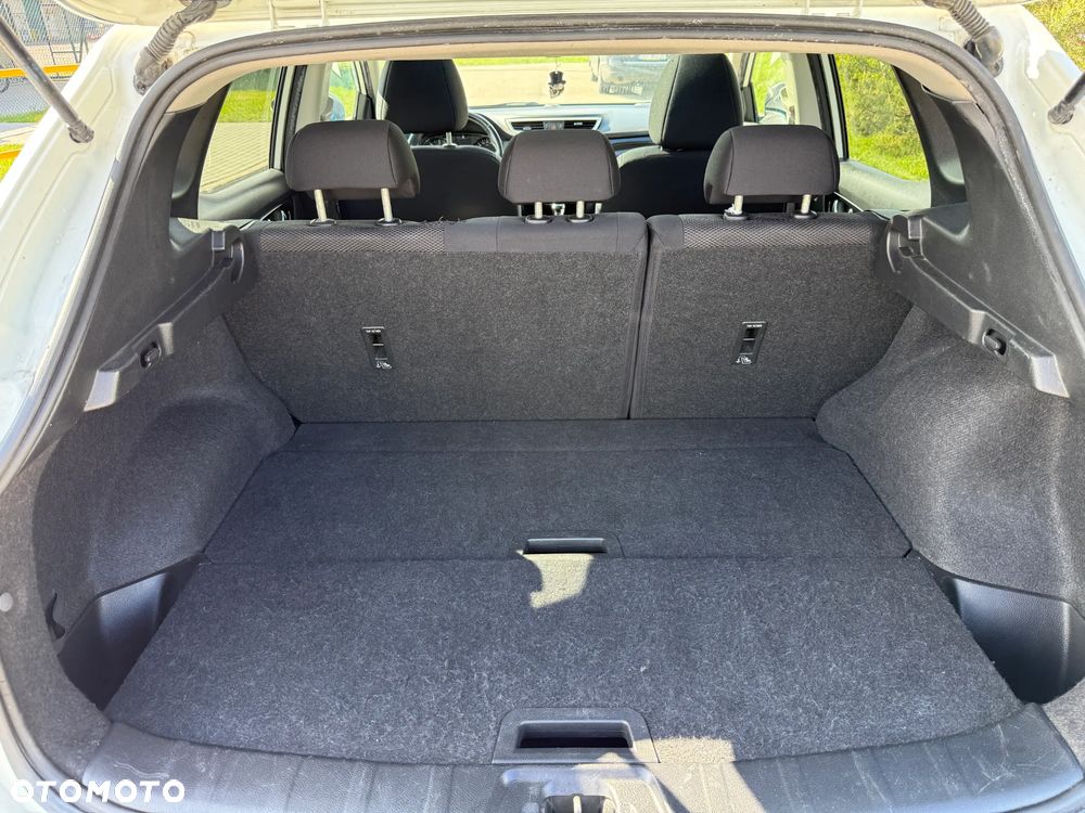Nissan Qashqai - 10