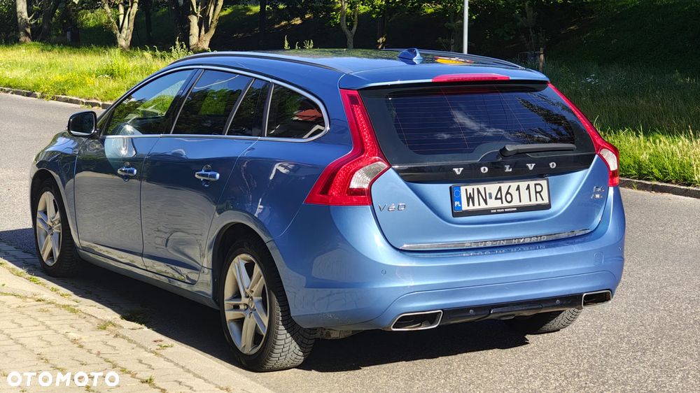 Volvo V60 D6 AWD Plug-in Hybrid Summum - 15