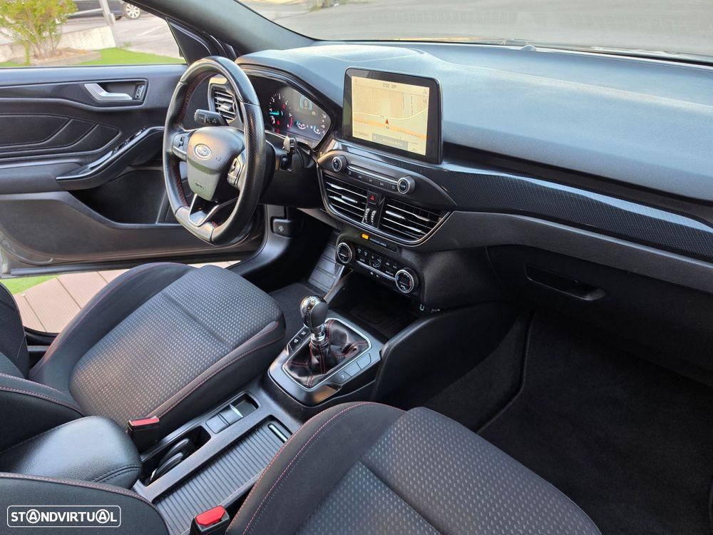 Ford Focus SW 1.5 TDCi ST-Line - 24