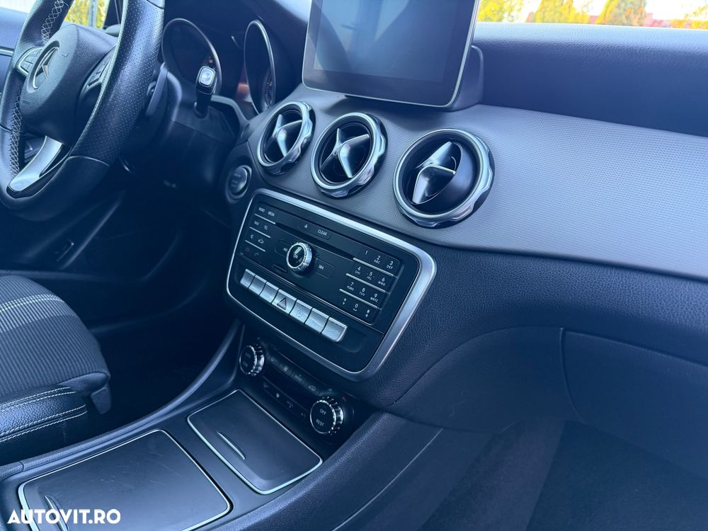 Mercedes-Benz GLA - 2