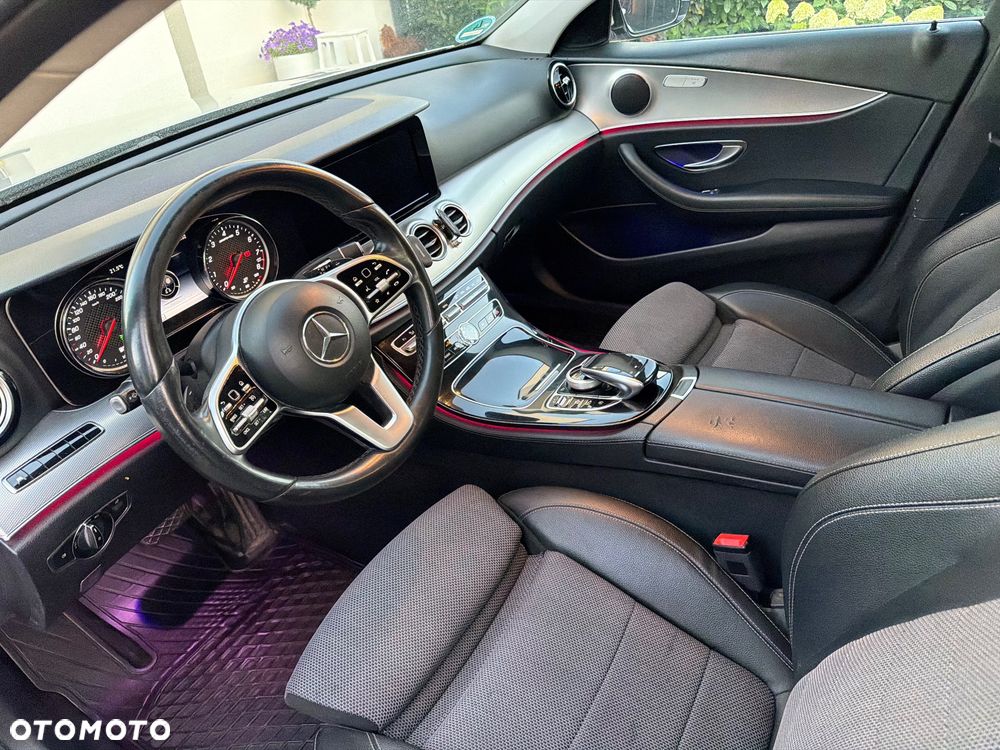 Mercedes-Benz Klasa E 220 d 9G-TRONIC Avantgarde - 34