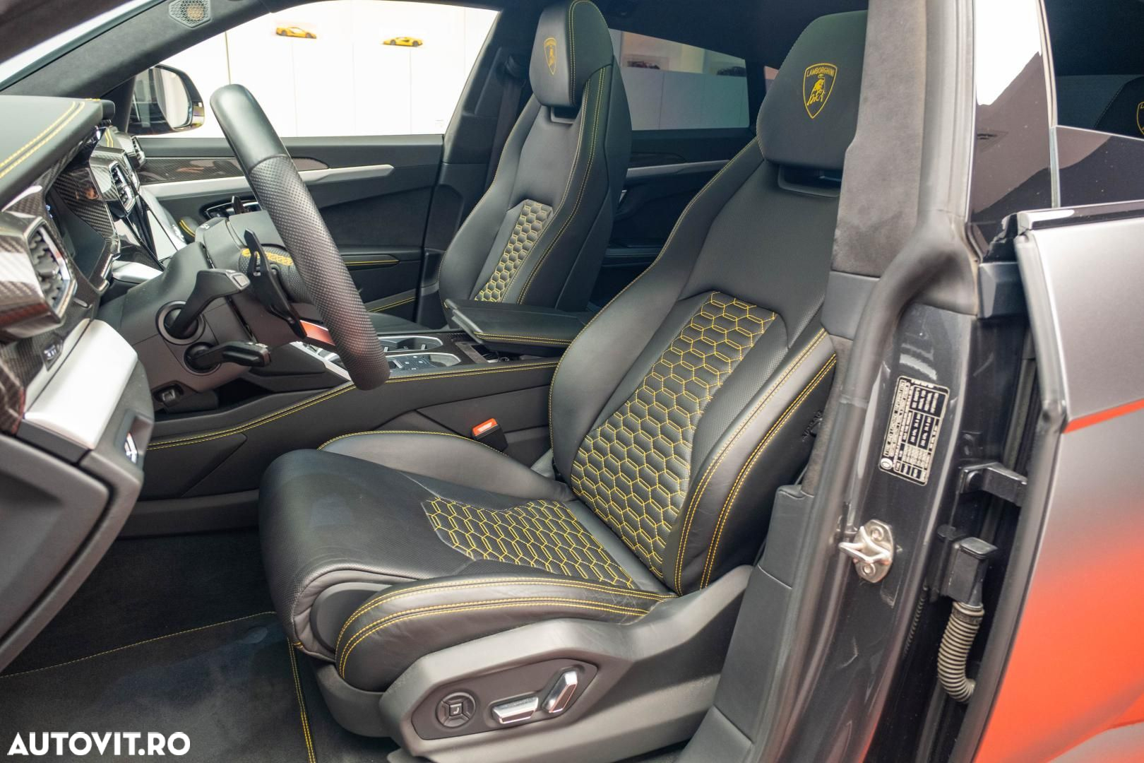 Lamborghini URUS - 7