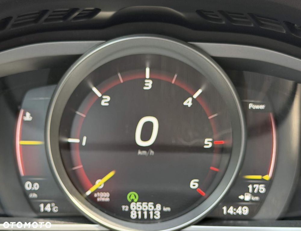 Volvo V40 Cross Country D2 Drive-E Momentum - 8