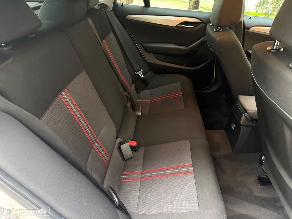 BMW X1 16 d sDrive Line Sport - 7