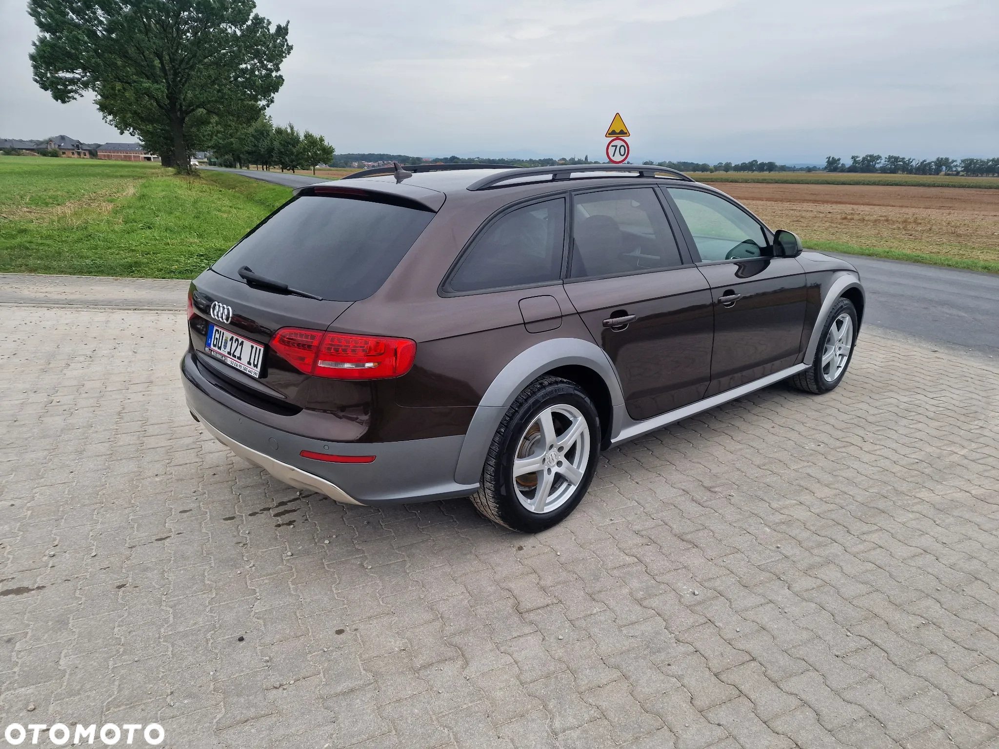 Audi A4 Allroad 2.0 TDI Quattro - 10